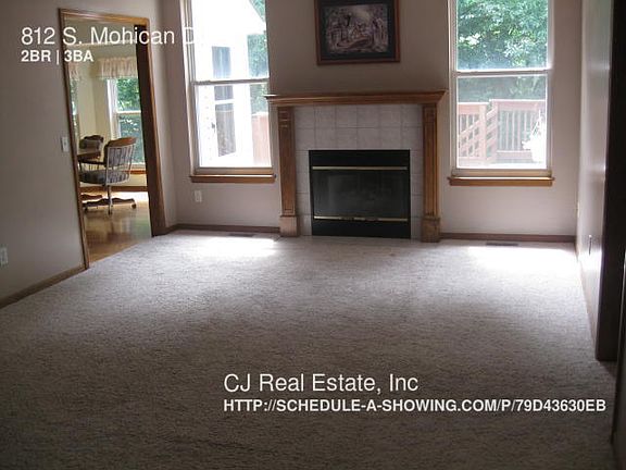 3rd image of 812 S Mohican Dr