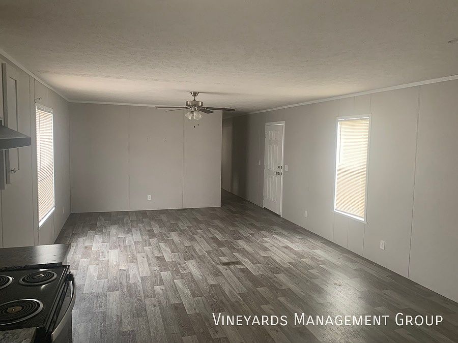 2nd image of 204 Robin Dr