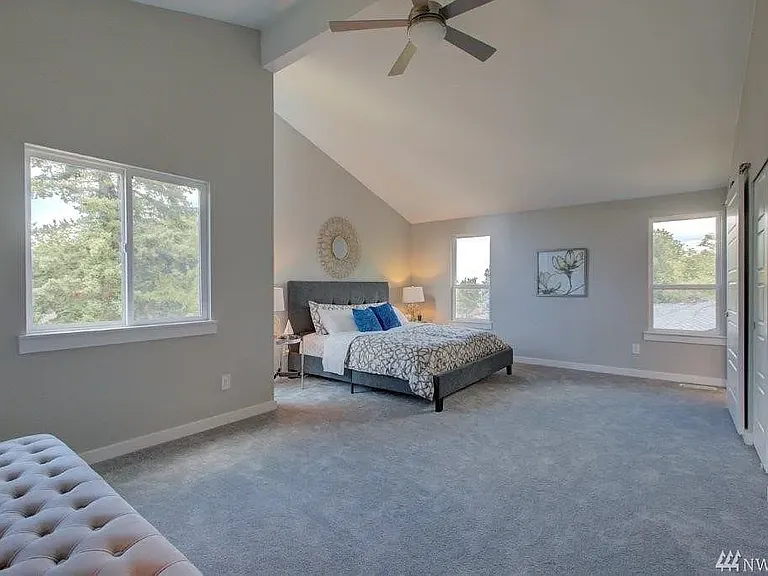 12302 SE 46th Ct — Photo 12