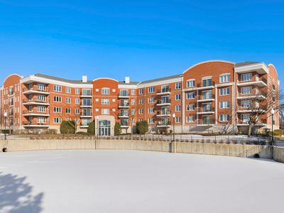 351 Town Place Cir APT 301, Buffalo Grove, IL, 60089