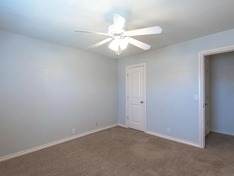 1321 Kelly Park Rd — Photo 22