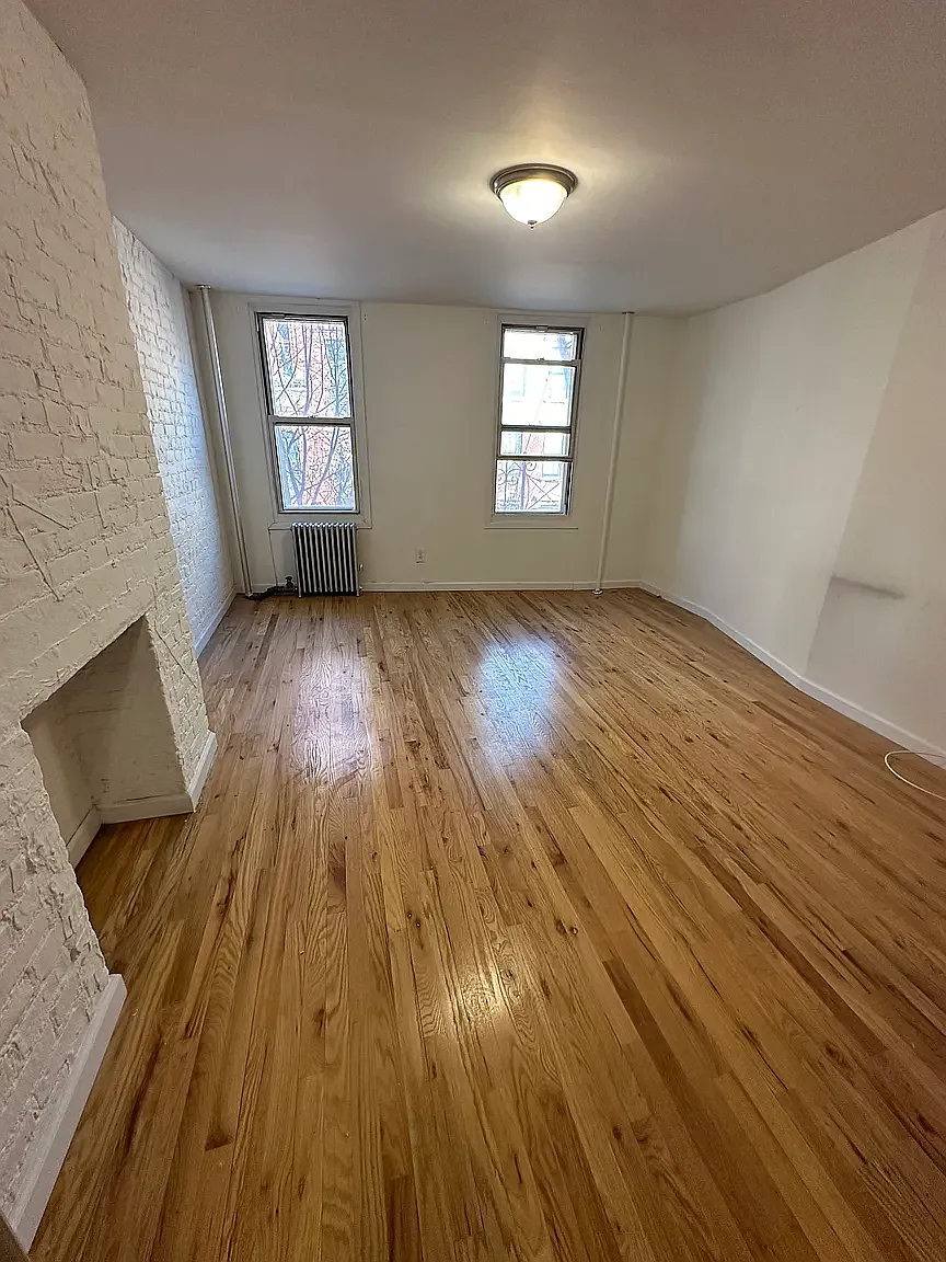 43 East First Street — Photo 1