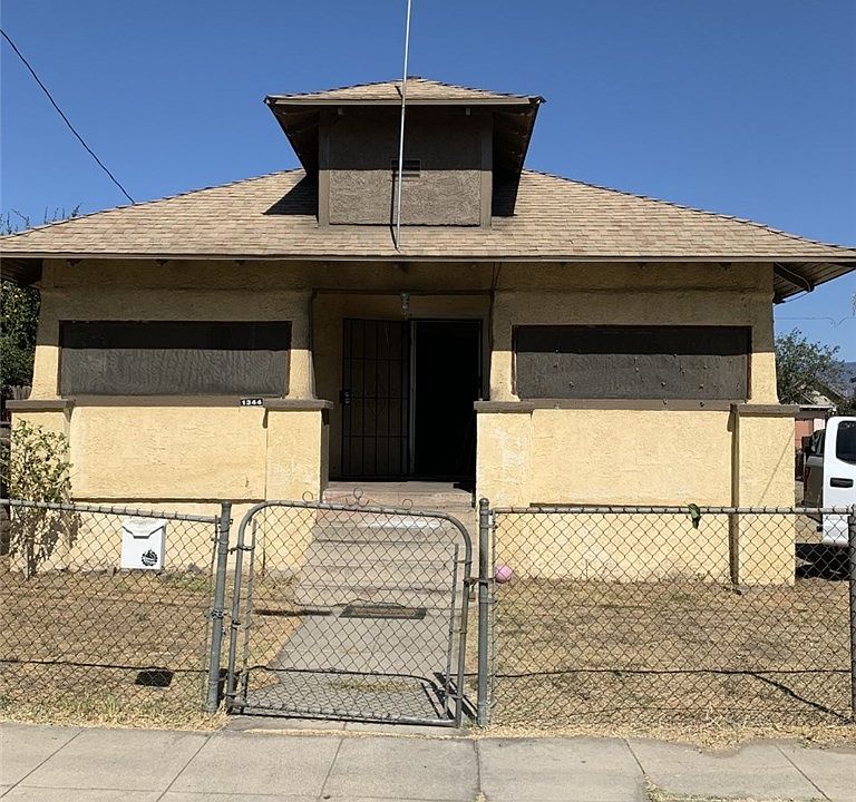1st image of 1344 W 2nd St