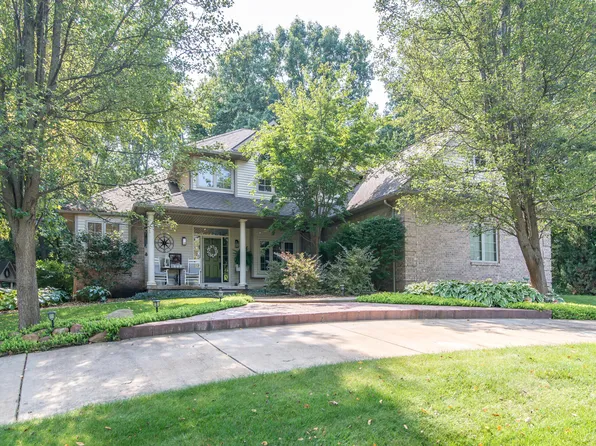 2165 Moorlands Vw, Howell, MI 48855