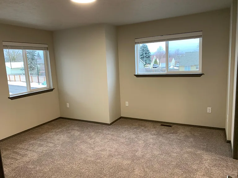 1211 S Rees Ln — Photo 7