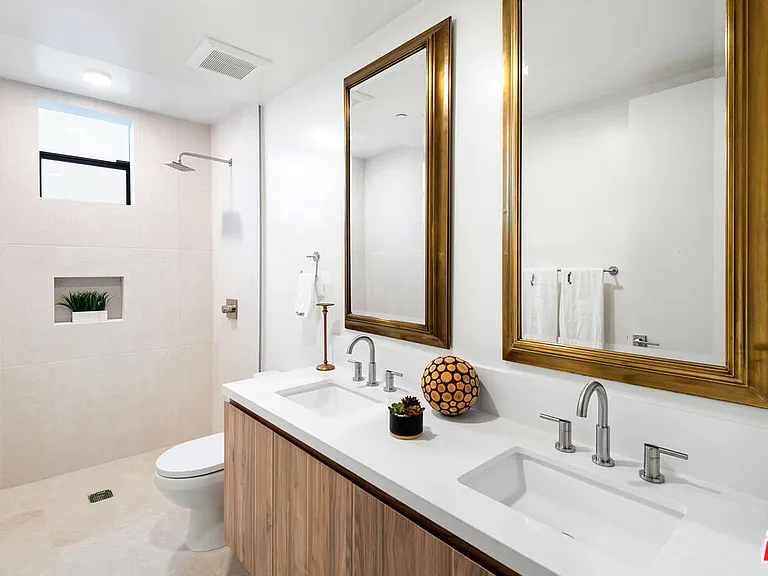 3659 1/2 Regal Pl — Photo 30