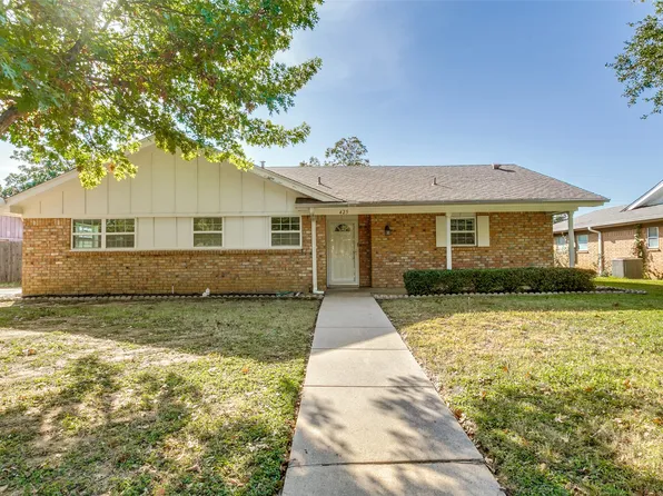 425 W Pleasantview Dr, Hurst, TX 76054