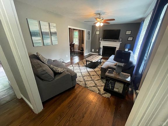 2nd image of 1825 Clayton Ave