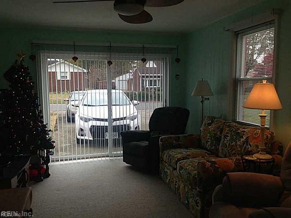 2nd image of 316 Saunders Dr