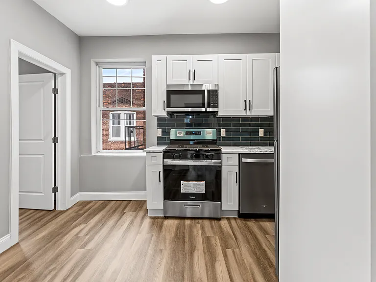 103 Washington Ave #6 — Photo 2