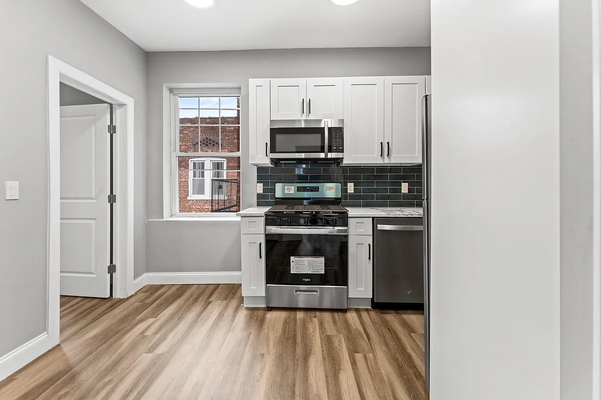 Building Photo - 103 Washington Ave #6