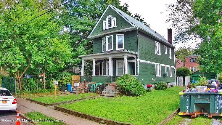 1st image of 210 Myrtle Ave
