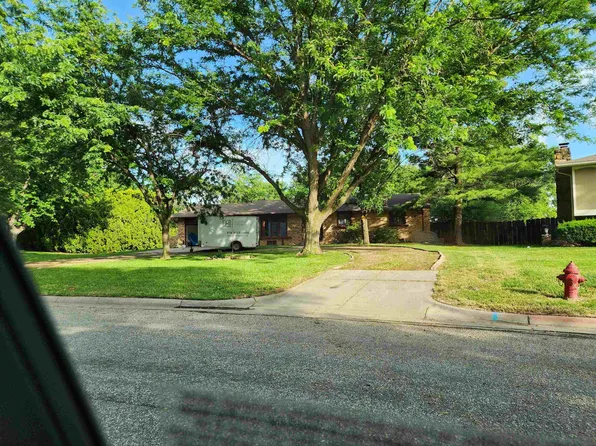 527 W Cardinal Ln, Colwich, KS 67030