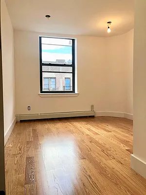 Rented by Zjama Realty Corp | media 28