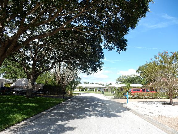 4th image of 2372 Kilgore Dr