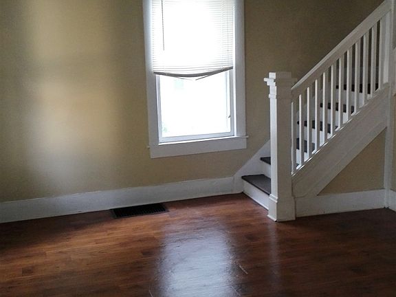 4th image of 1129 S Jefferson St #2