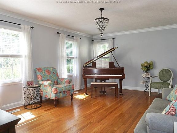 4th image of 4204 Lancaster Ave