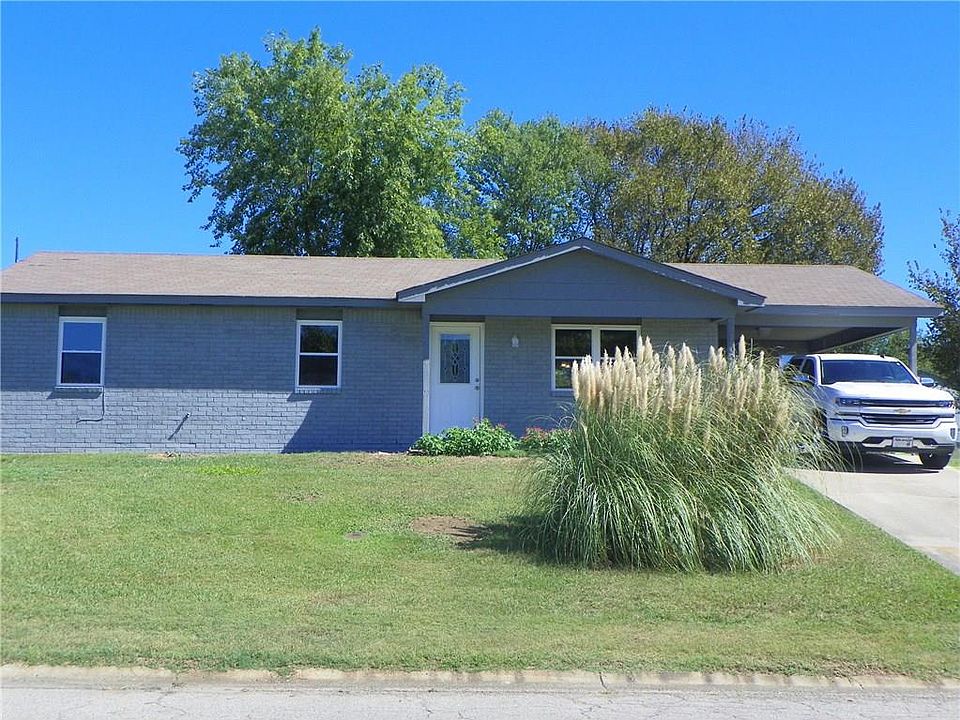 1st image of 1003 Flat Rock Dr