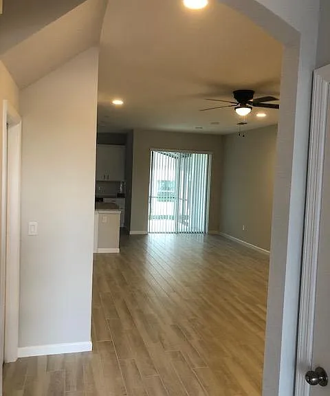 4710 New Orleans Cv — Photo 2