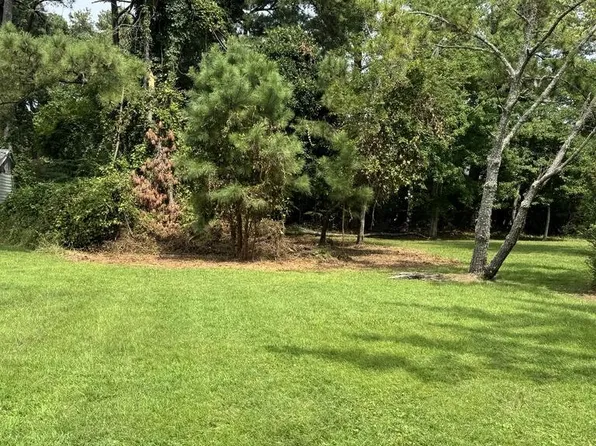 110 Tarr Ln #1, Chincoteague Island, VA 23336