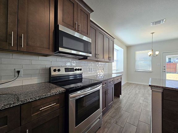3rd image of 6304 Cordillera Dr