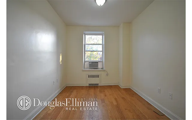 Rented by Douglas Elliman | media 33