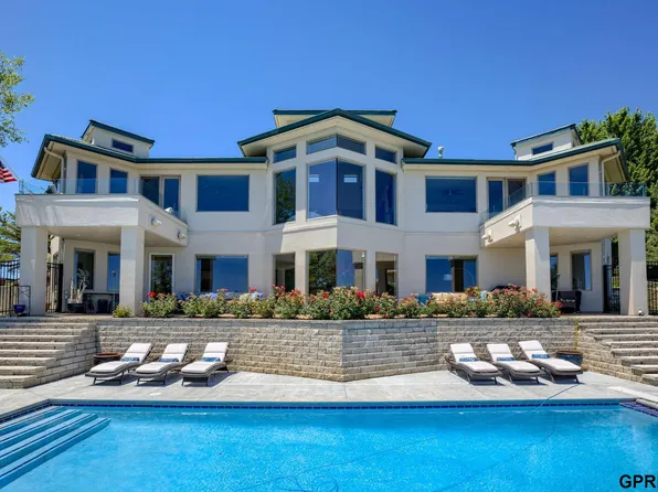 11825 N 176th Cir, Bennington, NE 68007