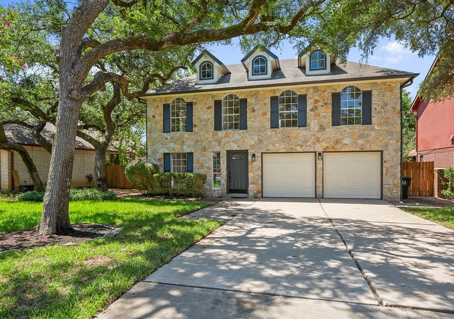 3/2.5 House in North Austin — Photo 1