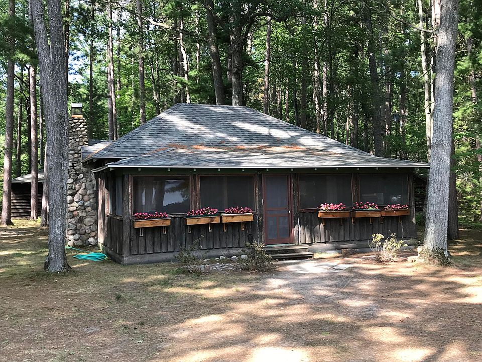 1st image of 3585 Twin Lakes Dr