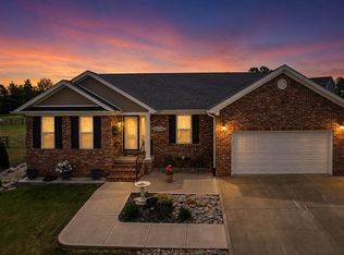 122 Max Cavnes Rd, Danville, KY 40422