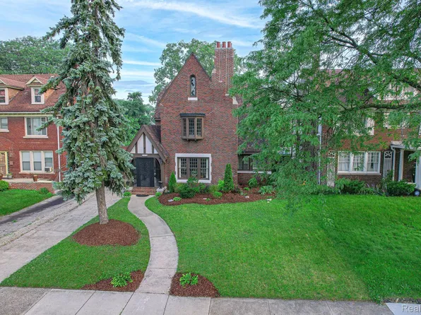 2474 Chicago Blvd, Detroit, MI 48206