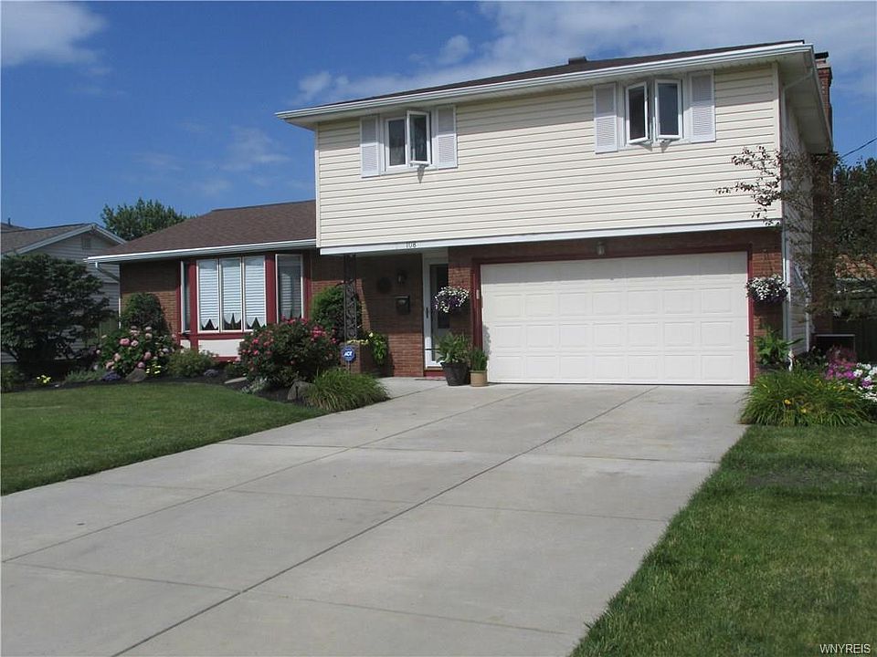 2nd image of 108 Monarch Dr