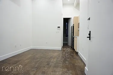 Rented by Rennit Inc.