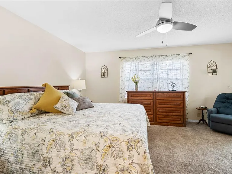 1415 Langley Dr — Photo 24