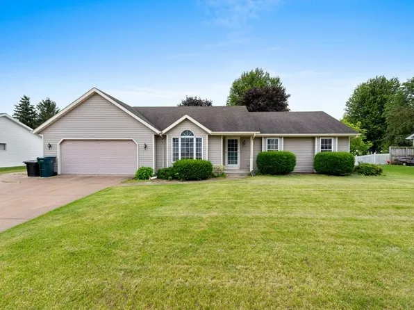 2923 Sunray Ln, Green Bay, WI 54313