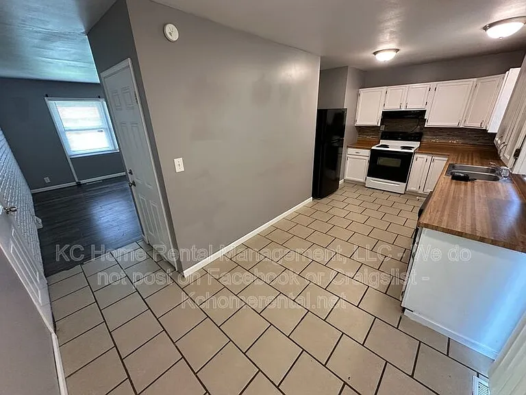 9019 Sycamore Way — Photo 6