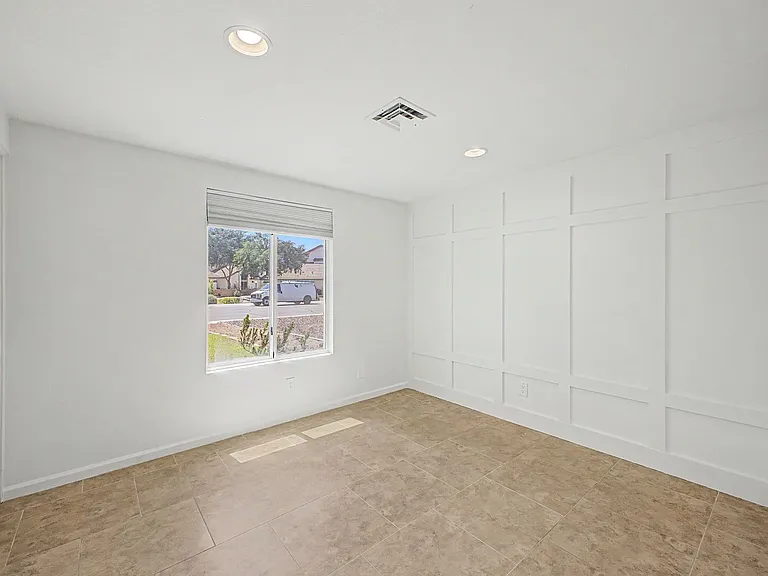 2104 N Comanche Dr — Photo 23