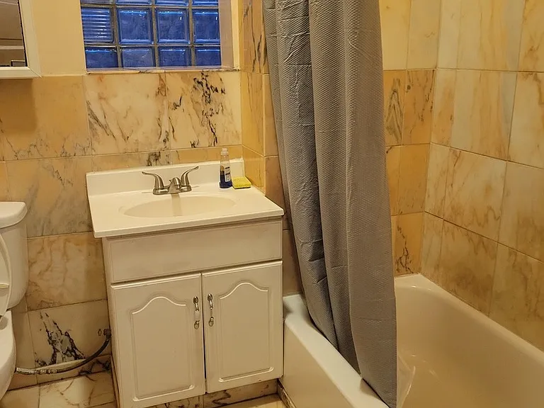 3231 W Flournoy St #2 — Photo 6