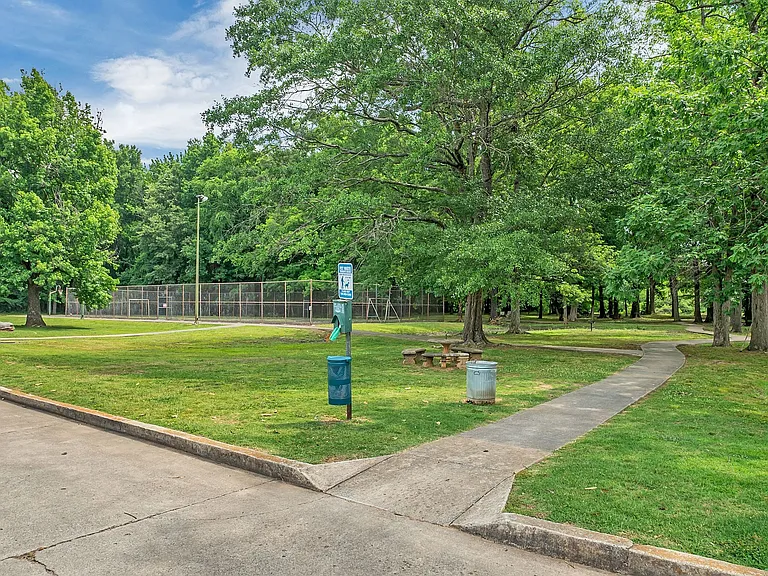 Arbor Park — Photo 1
