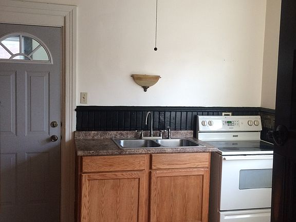 4th image of 1061 W 8th Street # Fl 2nd