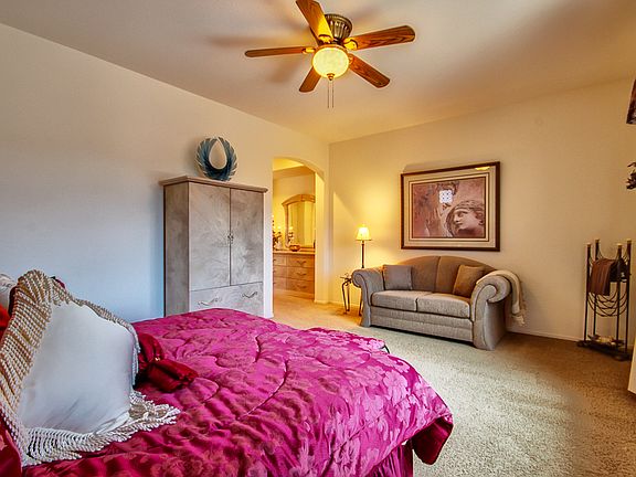 2nd image of 4261 S Hackberry Trl