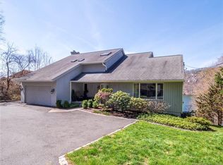 45 Moody Ln, Danbury, CT 06811