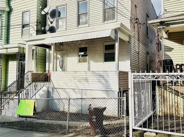 681 E 235th Street, Bronx, NY 10466