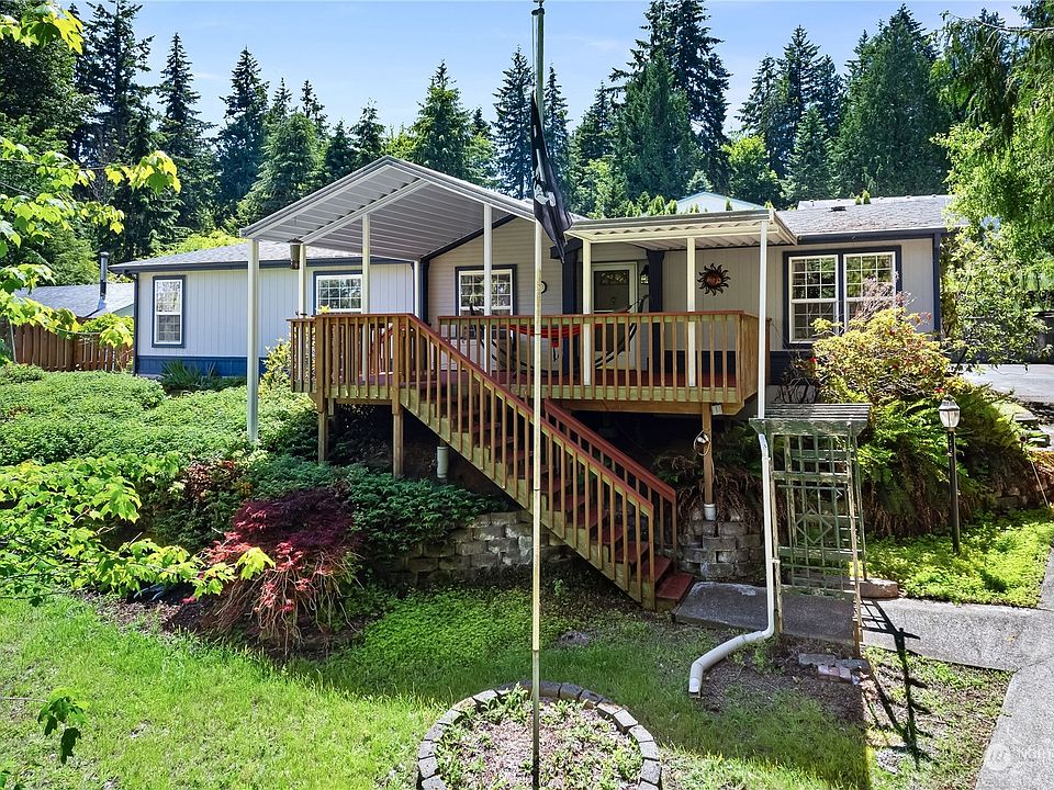 1st image of 1481 SE Crescent Drive