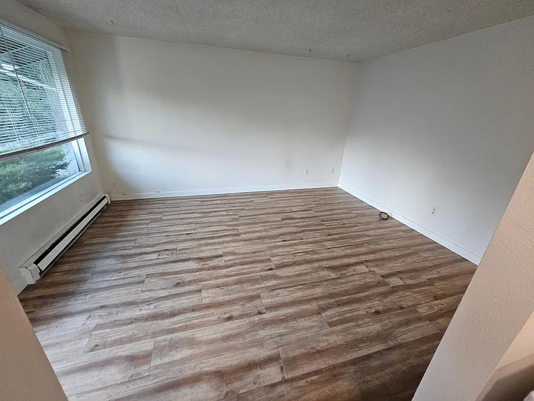 1215 Dumas Rd — Photo 12
