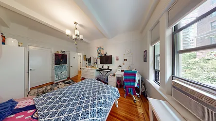 Rented by Bond New York