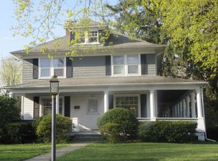 3 Oak Rd, Briarcliff Manor, NY 10510