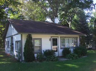 450 E Lake St, Harbor Springs, MI 49740