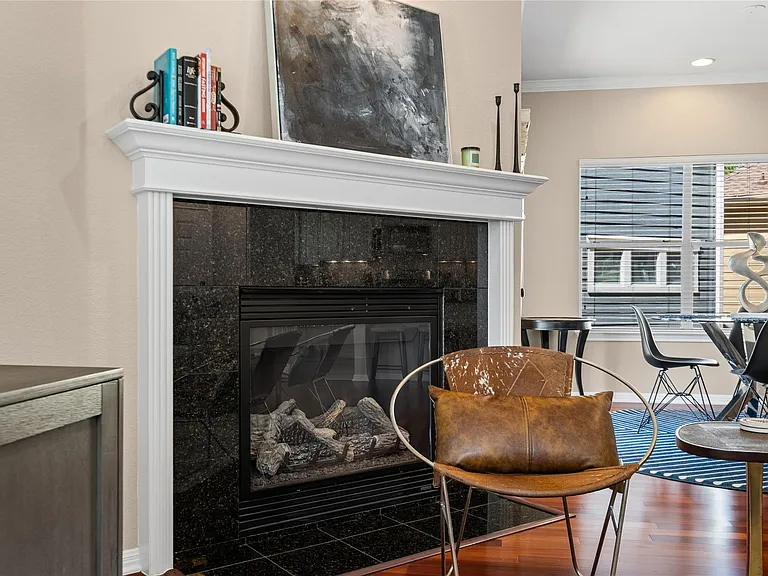 411 W Saint Elmo Rd #24 — Photo 11