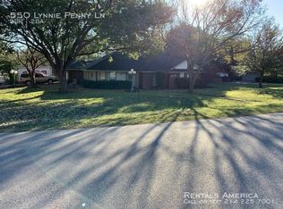 550 Lynnie Penny Ln, Midlothian, TX 76065